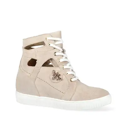 Sneakersy beżowe zamszowe z wycięciami 